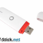  Der USB-Stecker vom Huawei K3772 wird beim Transport durch Kappe geschützt.